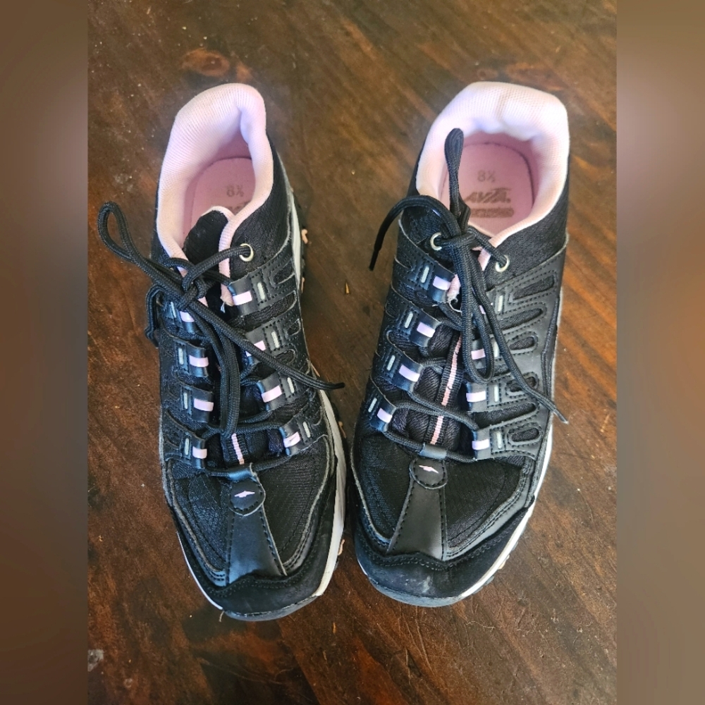 Avia Women's Black and Pink Athletic Shoes
